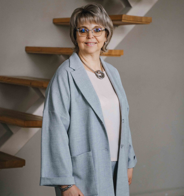 Елена Зенина